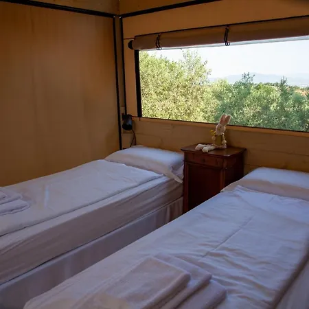 Glamping Prataccio 豪华帐篷 格罗塞托